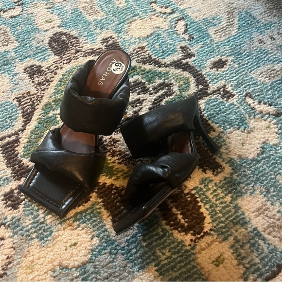 Black Alohas Natasha puffy square toed mule heels - Picture 3 of 9